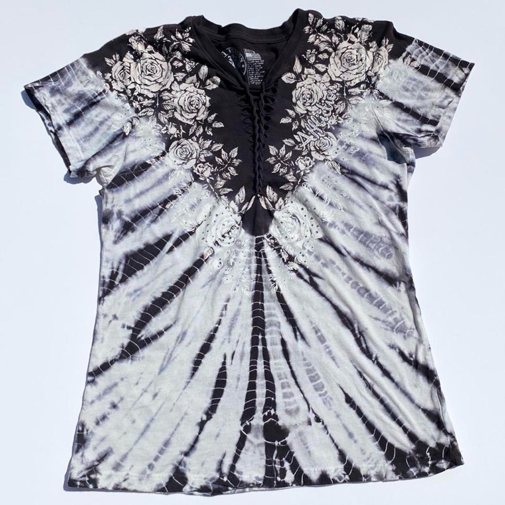 Affliction black & white tie dye slit weave embellished Rose Tshirt Women Medium